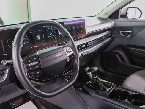 Used 2025 Kia K4 EX FWD image 22