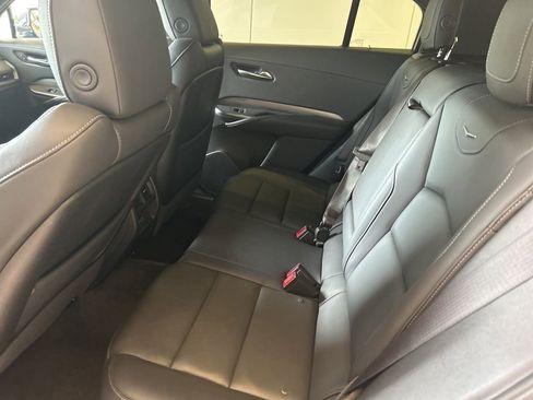 Used 2025 Cadillac XT4 Premium Luxury image 12