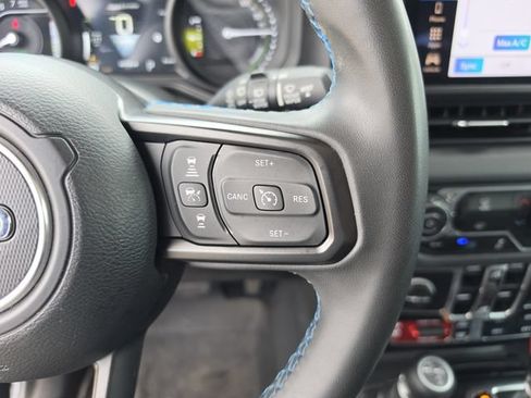 Used 2024 Jeep Wrangler Unlimited Rubicon 4xe AWD/4WD image 34