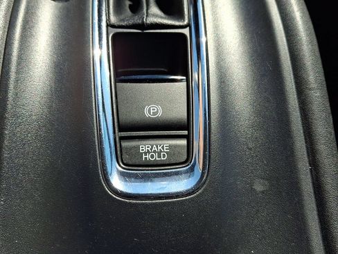 Used 2018 Honda HR-V EX-L image 24