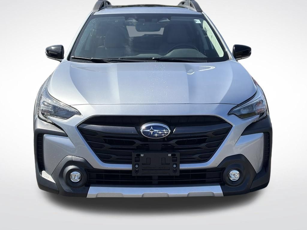 Used 2024 Subaru Outback Limited AWD/4WD image 3
