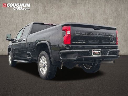 Used 2022 Chevrolet Silverado 3500 High Country w/ Z71 Off-Road Package AWD/4WD image 4