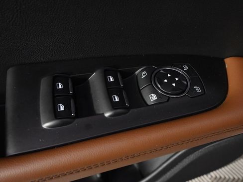 Used 2023 Lincoln Nautilus Reserve w/ Equipment Group 201A AWD/4WD image 23