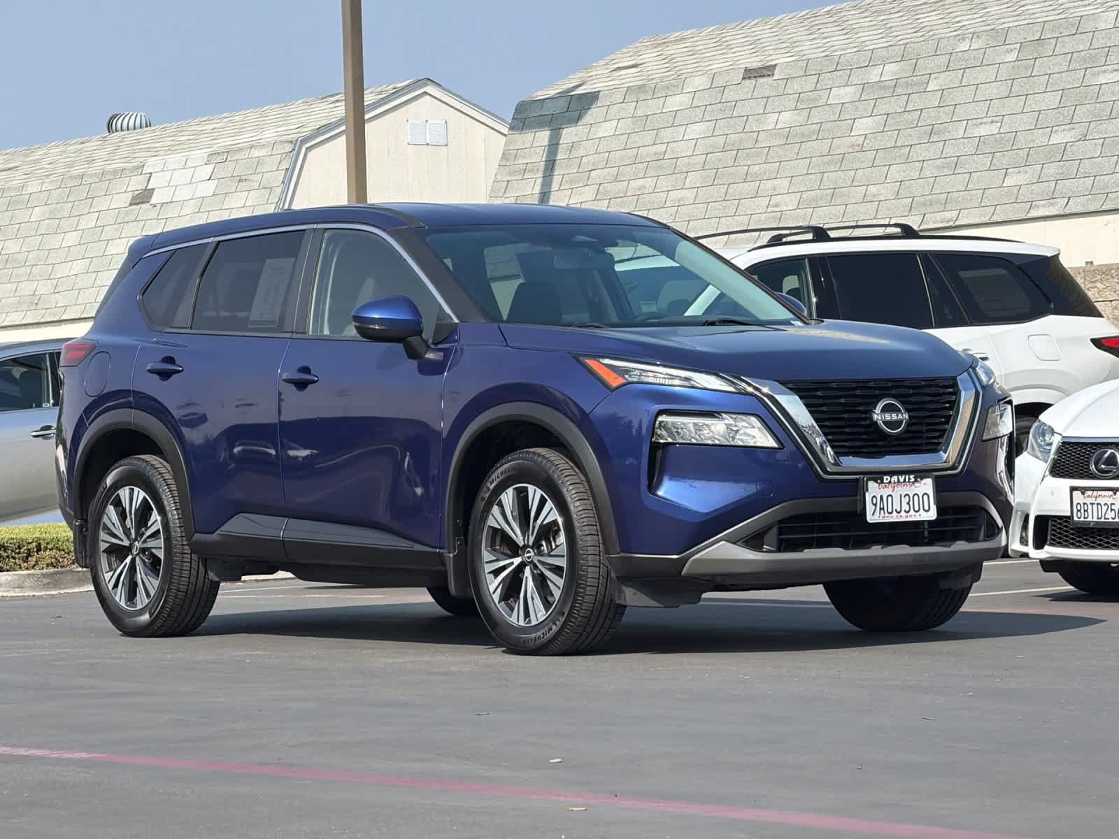 Used 2022 Nissan Rogue SV FWD image 5