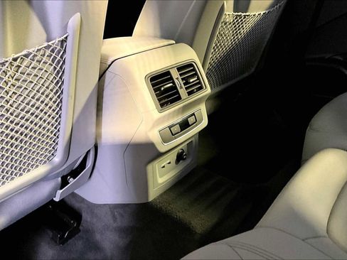 Used 2023 Audi Q5 2.0T Premium Plus w/ Premium Plus Package image 34