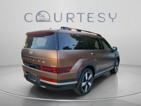 Used 2024 Hyundai Santa Fe Limited FWD image 3