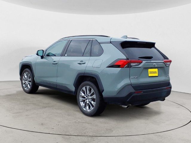 Used 2021 Toyota RAV4 XLE Premium AWD/4WD image 7