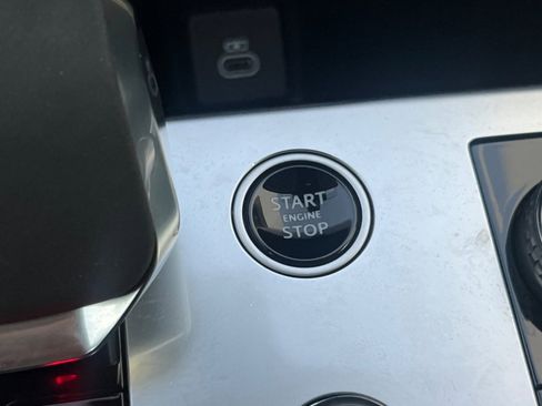 Used 2023 Land Rover Range Rover Long Wheelbase Autobiography image 32