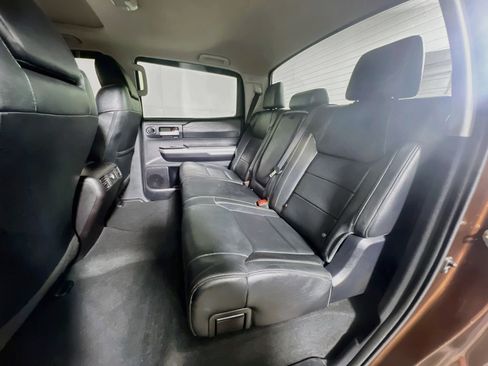 Used 2016 Toyota Tundra Limited w/ Limited Premium Package AWD/4WD image 28