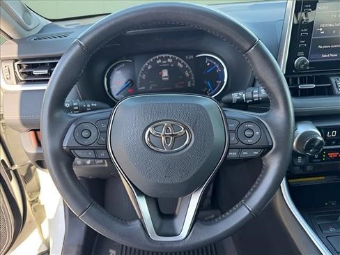 Used 2020 Toyota RAV4 Limited AWD/4WD image 21