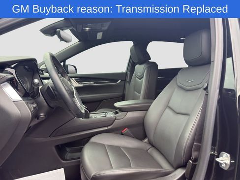 Used 2025 Cadillac XT5 Premium Luxury w/ Technology Package FWD image 9