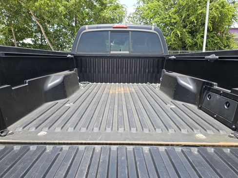 Used 2022 Toyota Tacoma SR w/ SR Convenience Package RWD image 24