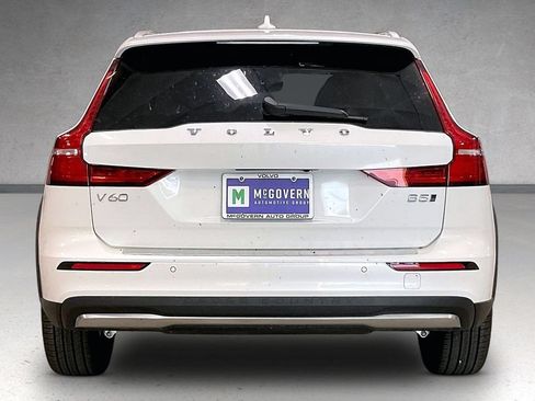 New 2026 Volvo V60 B5 Cross Country Plus w/ Protection Package Premier AWD/4WD image 4