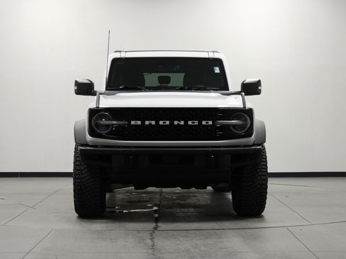 Used 2024 Ford Bronco Wildtrak image 9