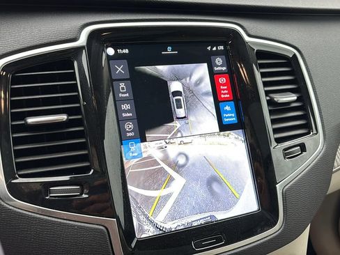 Certified 2024 Volvo XC90 B6 Plus AWD/4WD image 21