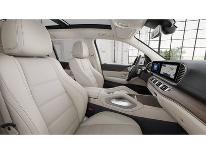 New 2026 Mercedes-Benz GLS 450 4MATIC
