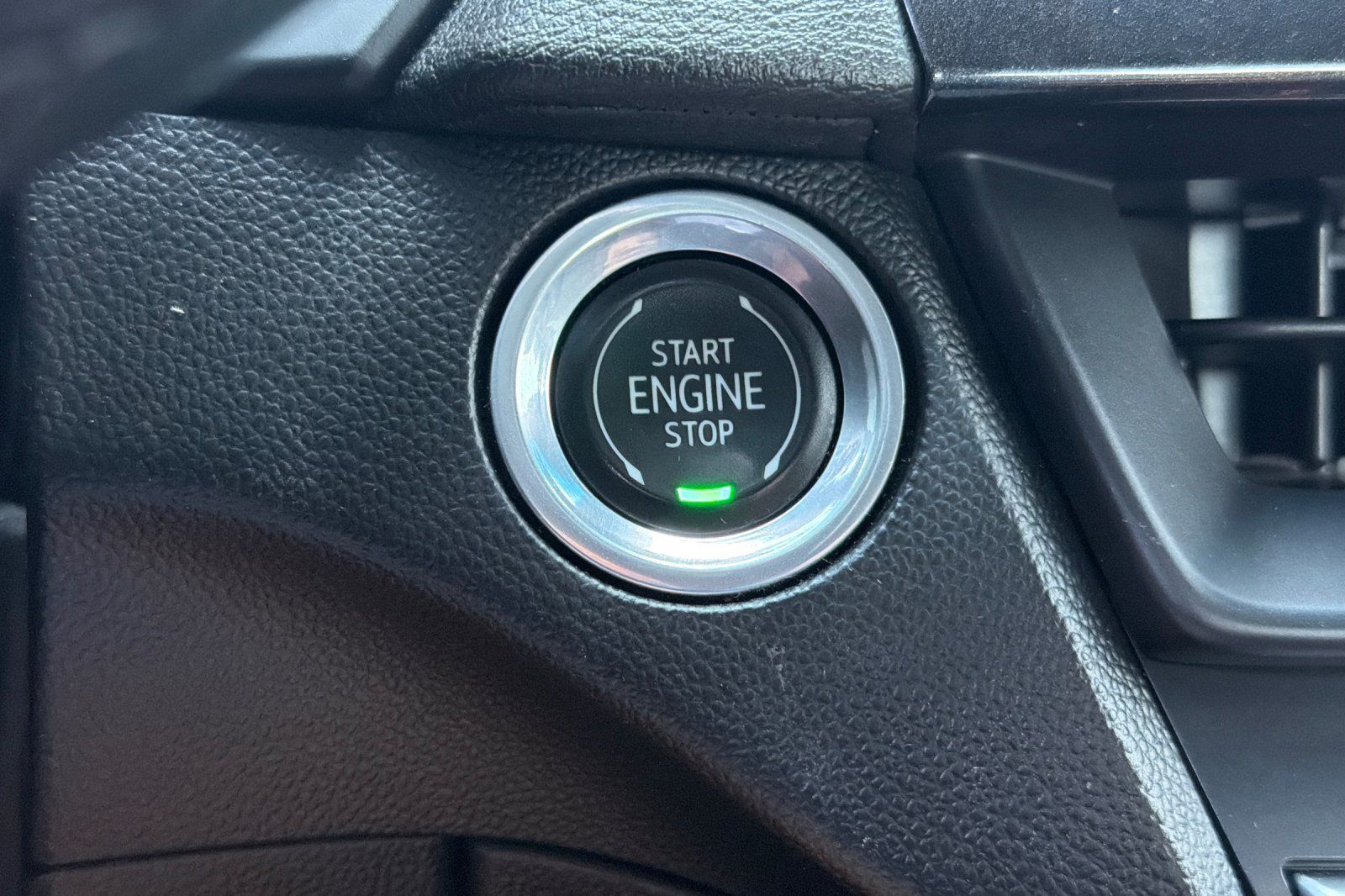 Used 2020 Cadillac CT4 Luxury w/ Sun And Sound Package RWD image 21