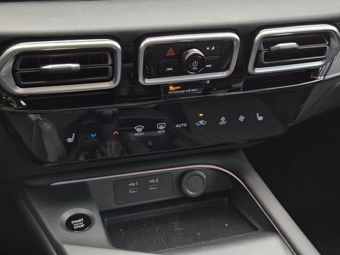 New 2026 Nissan Sentra SV FWD image 21