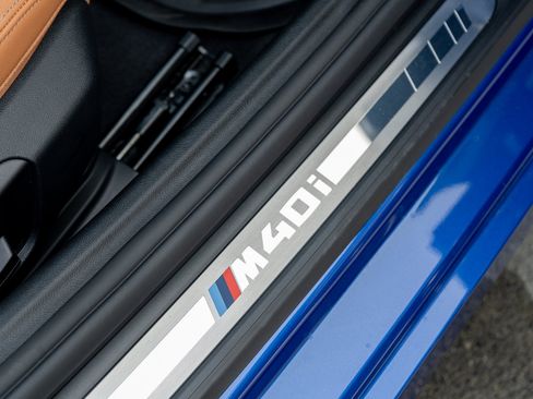 Used 2025 BMW Z4 M40i w/ Edition RWD image 30