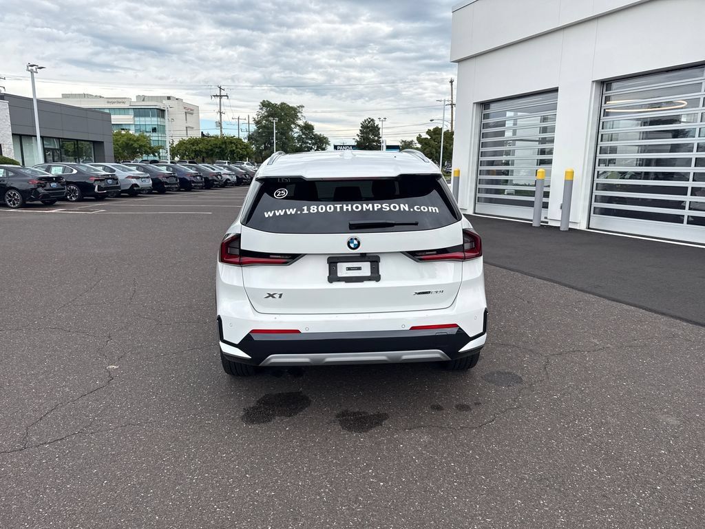 Certified 2026 BMW X1 xDrive28i w/ Convenience Package AWD/4WD image 4