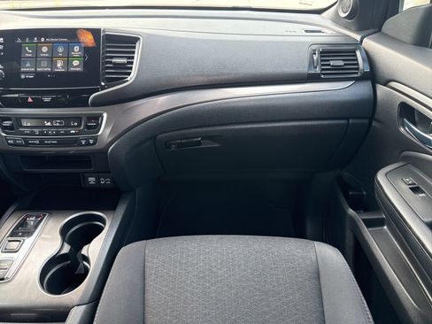 Used 2021 Honda Passport Sport image 23