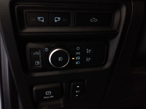 Used 2021 Ford F150 Lariat w/ Equipment Group 502A High image 17