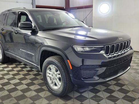 New 2025 Jeep Grand Cherokee Laredo w/ Luxury Tech Group I image 1
