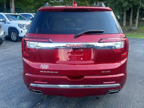 Used 2022 GMC Acadia Denali w/ Denali Ultimate Package AWD/4WD image 11