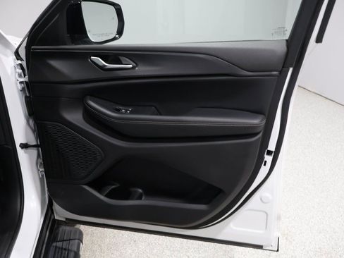 Certified 2023 Jeep Grand Cherokee Altitude image 28