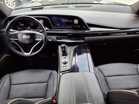 Used 2023 Cadillac Escalade Sport w/ LPO, Floor Liner Package image 4