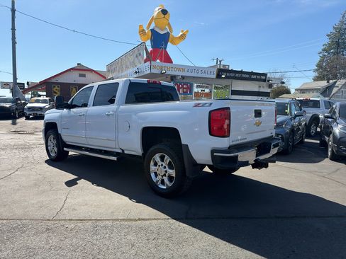 Used 2017 Chevrolet Silverado 2500 LTZ w/ Duramax Plus Package image 4