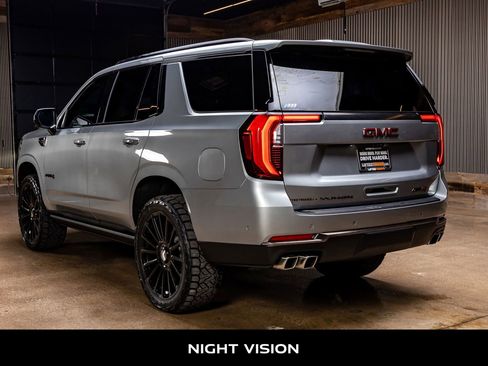 Used 2025 GMC Yukon AT4 Ultimate AWD/4WD image 7