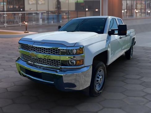 Used 2019 Chevrolet Silverado 2500 W/T AWD/4WD image 8