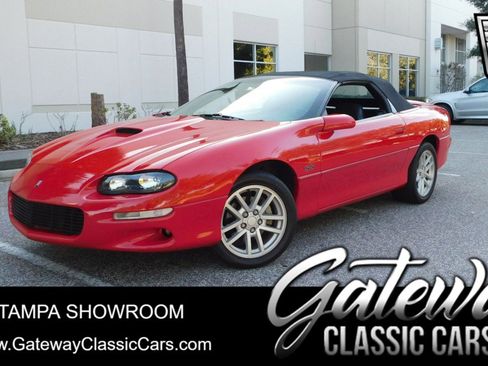 Used 2000 Chevrolet Camaro Z28 w/ SS Performance/Appearance Pkg image 1