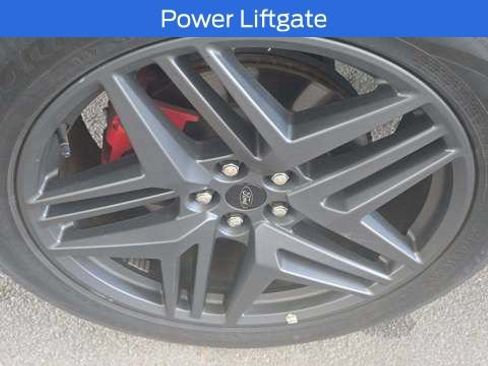 Used 2025 Ford Explorer ST-Line w/ ST-Line Street Pack AWD/4WD image 4