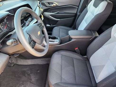 New 2026 Chevrolet Trax LS w/ LS Convenience Package FWD image 13