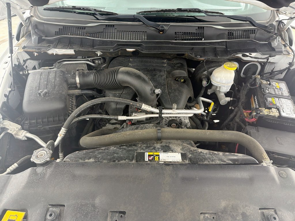 Used 2019 RAM 1500 Classic SLT AWD/4WD image 28