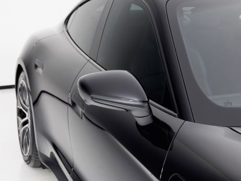 Used 2024 Porsche Taycan image 59