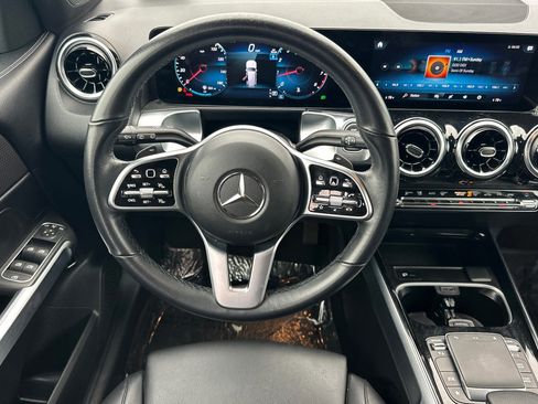 Used 2023 Mercedes-Benz GLB 250 4MATIC image 14