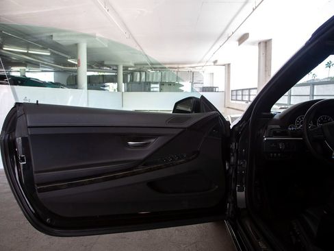 Used 2013 BMW 650i xDrive Convertible image 10