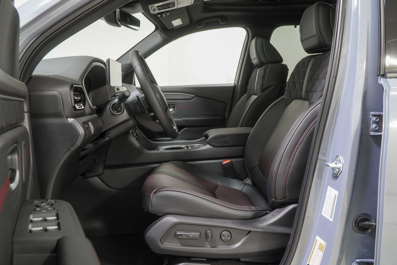 New 2026 Honda Pilot Black Edition image 18