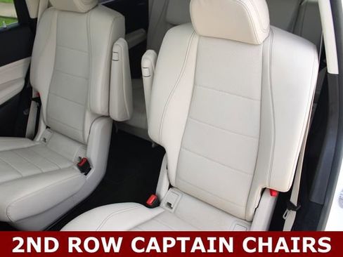 Used 2023 Mercedes-Benz GLS 450 4MATIC image 8