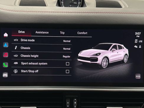 Used 2023 Porsche Cayenne GTS image 36