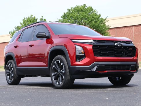 New 2026 Chevrolet Equinox RS w/ Convenience Package III FWD image 1