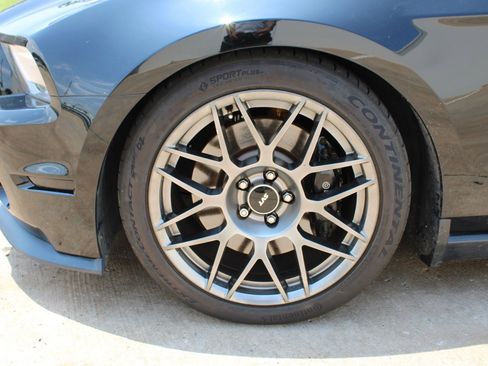 Used 2012 Ford Mustang Shelby GT500 w/ SVT Performance Pkg RWD image 33