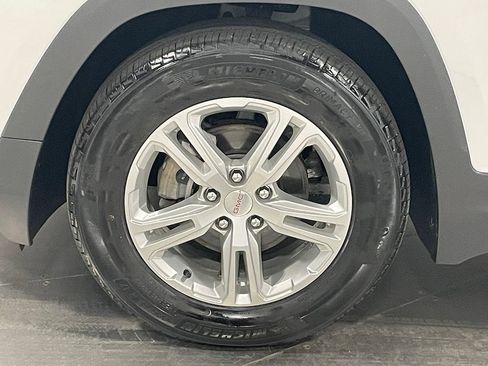 Used 2023 GMC Terrain SLE FWD image 16