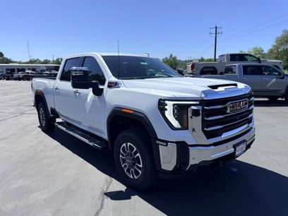 New 2026 GMC Sierra 2500 SLT w/ SLT Premium Package