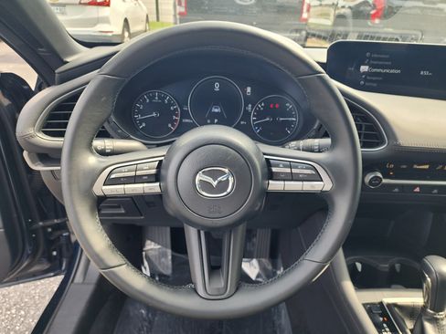 Used 2023 MAZDA MAZDA3 s FWD image 22