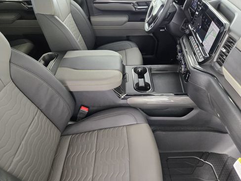 New 2026 Chevrolet Silverado 2500 ZR2 AWD/4WD image 16