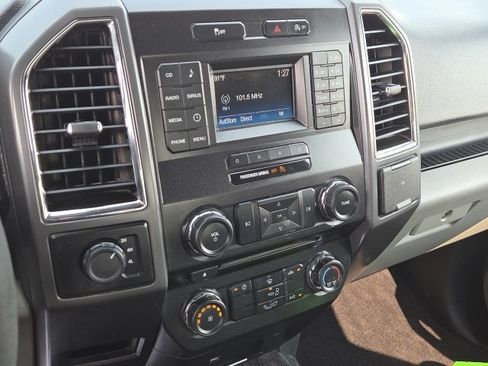 Used 2017 Ford F150 XLT AWD/4WD image 16